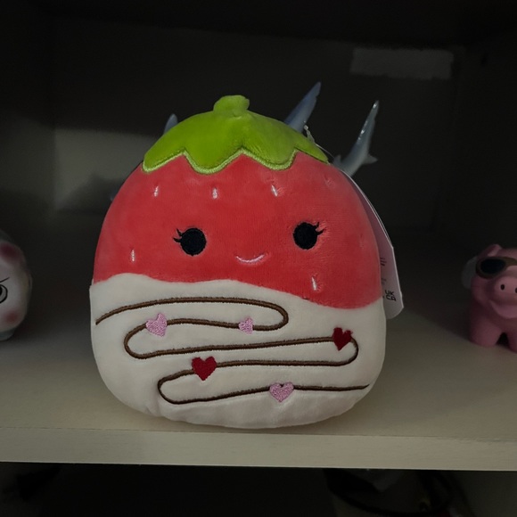 Squishmallows Other - *NWT* Squishmallow 5” Scarlet the White Chocolate Strawberry Valentines 2023 Edi